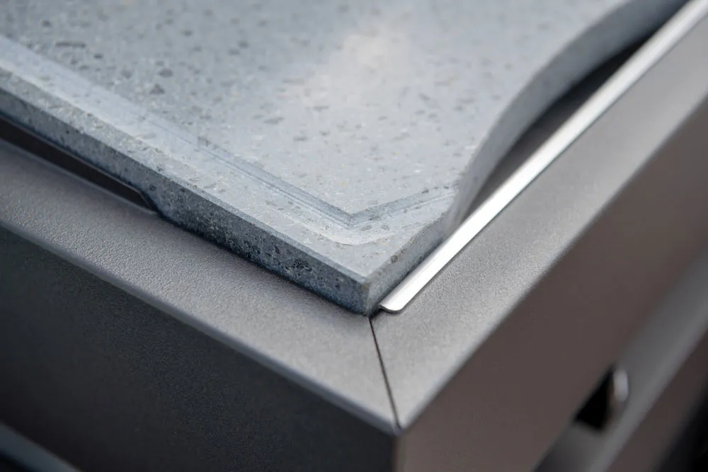 Fogher outdoor kitchen