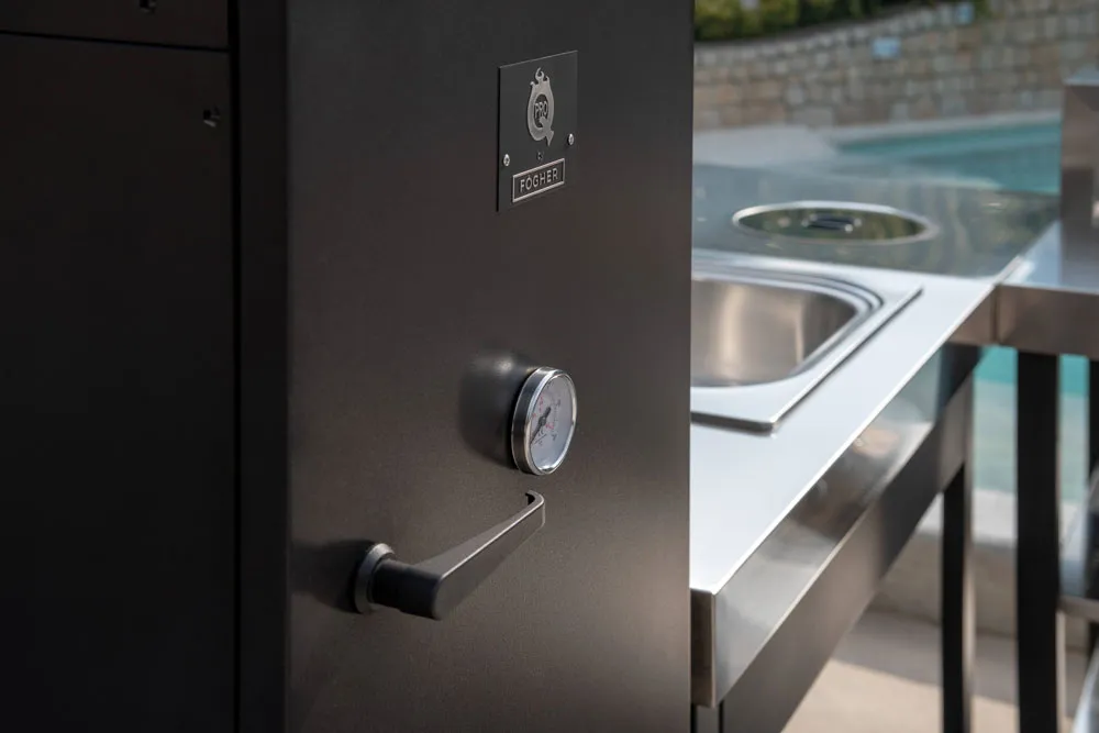 Fogher outdoor kitchen