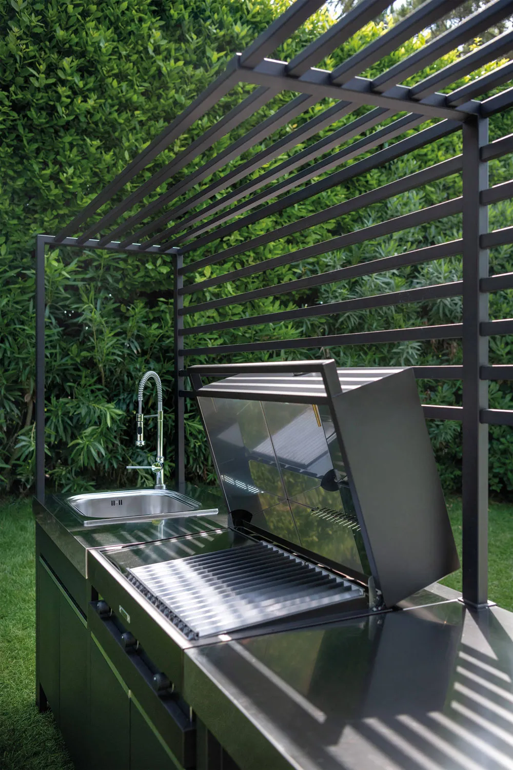 Fogher outdoor kitchen