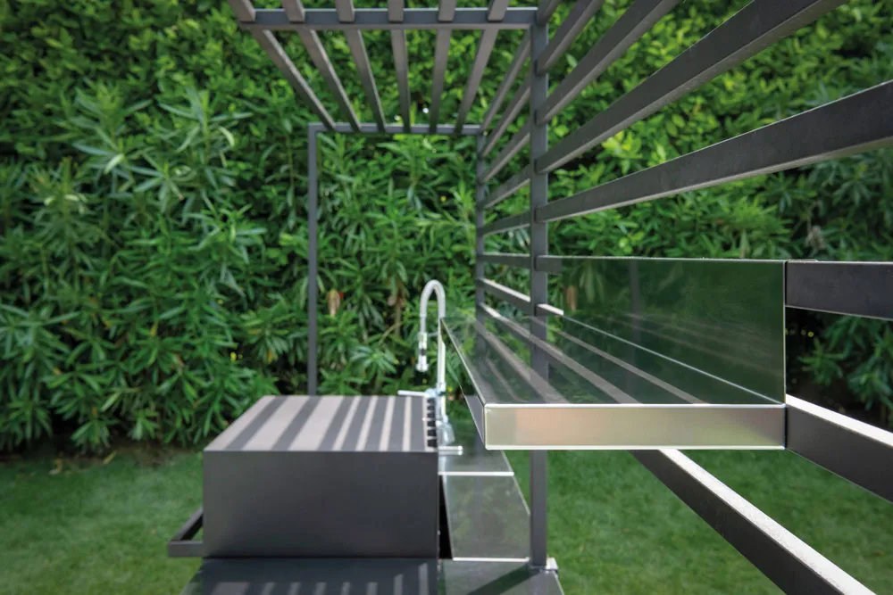 Fogher outdoor kitchen