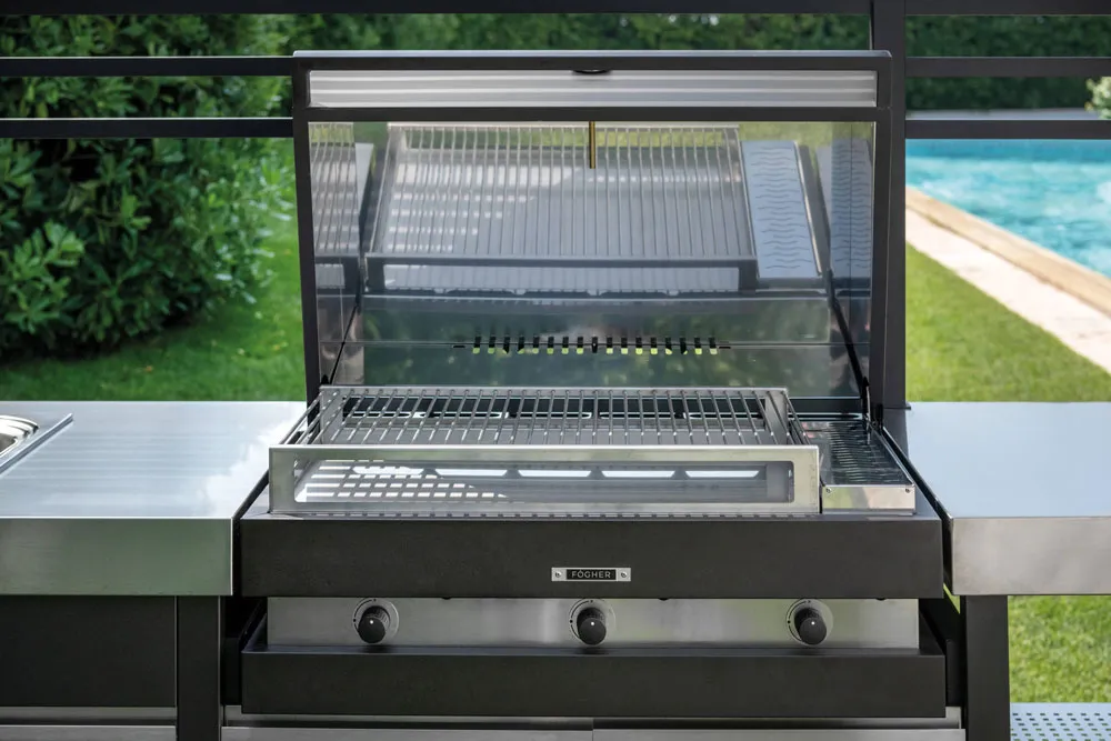 Fogher outdoor kitchen