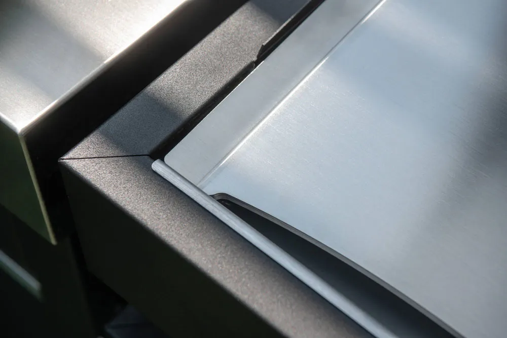 Fogher outdoor kitchen