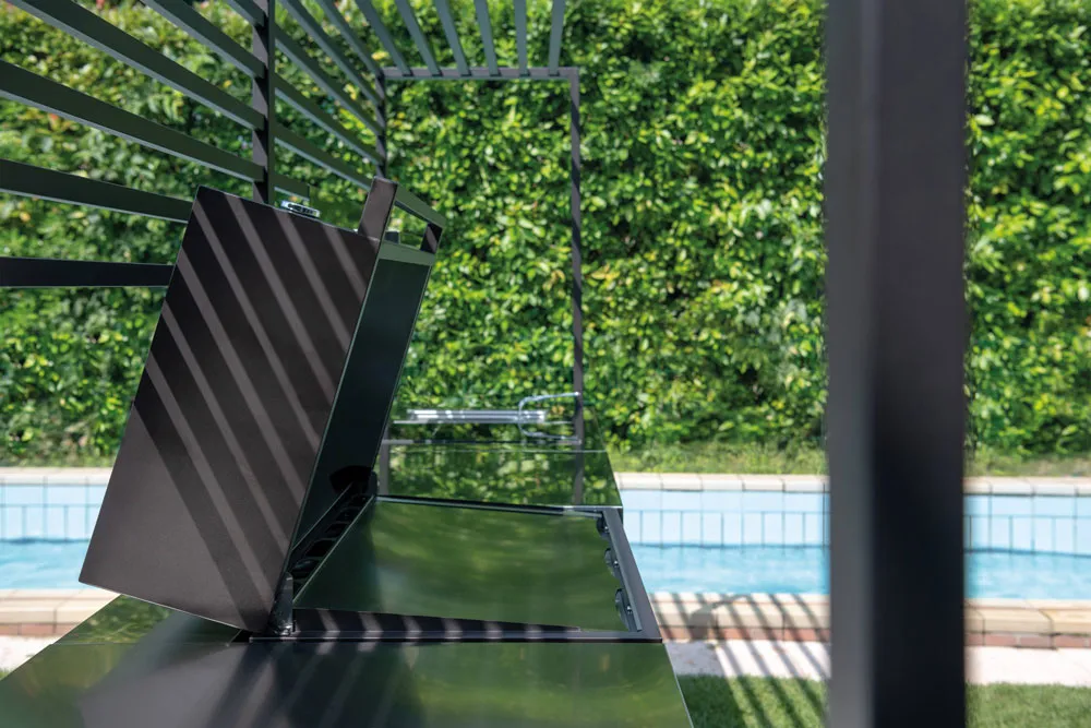 Fogher outdoor kitchen