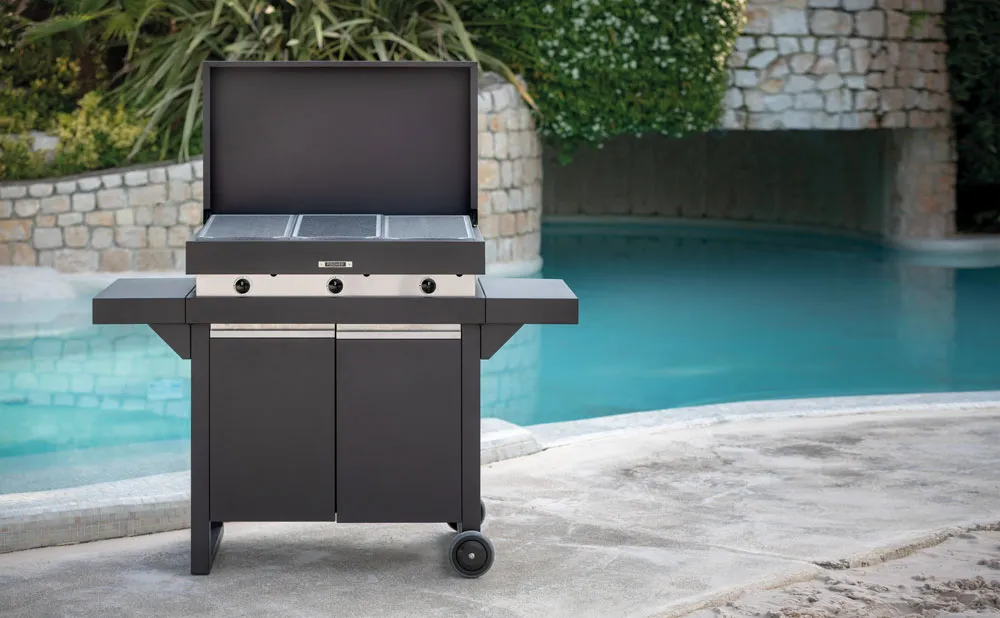 Fogher outdoor kitchen