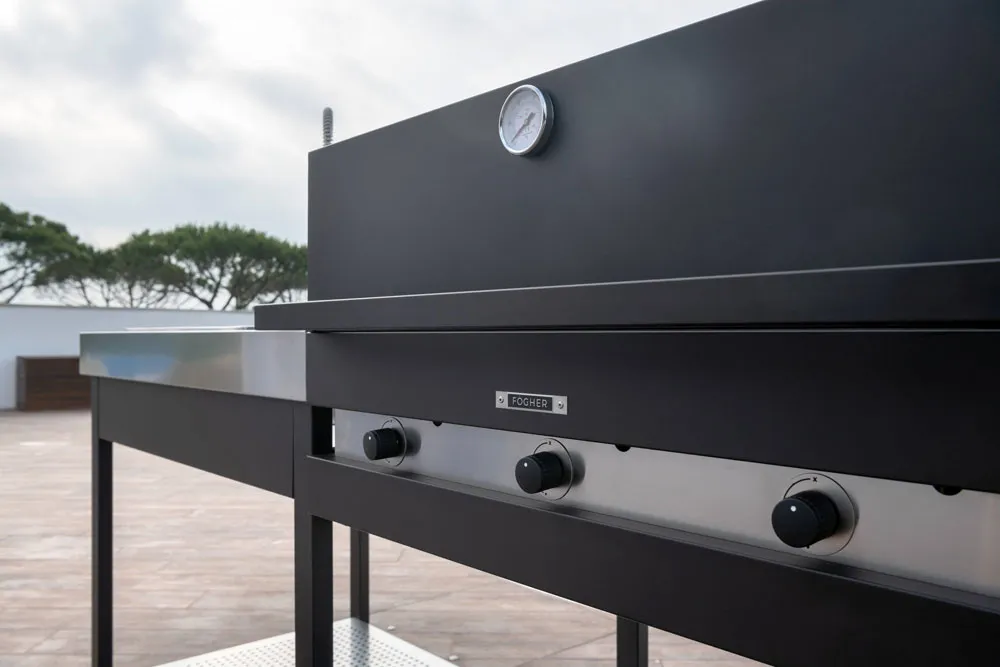 Fogher outdoor kitchen