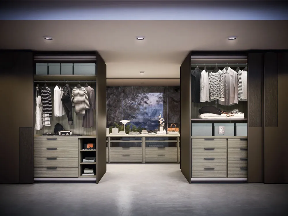 Jesse Mixer Wardrobe