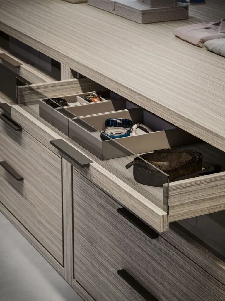 Jesse Mixer Wardrobe