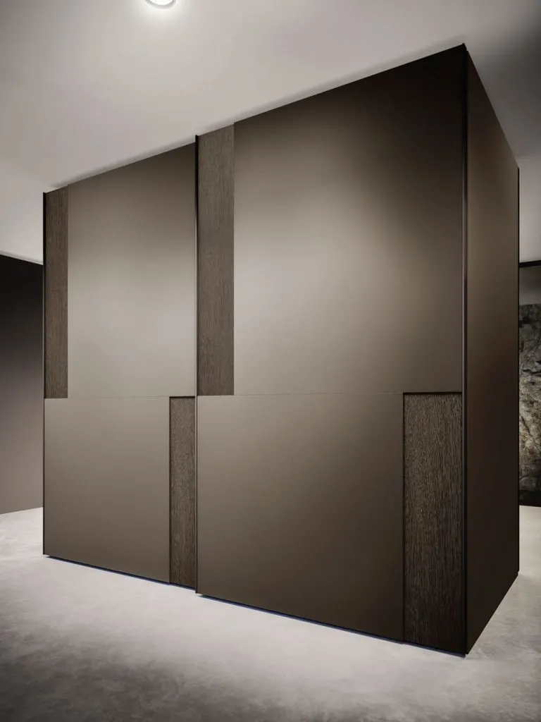 Jesse Mixer Wardrobe