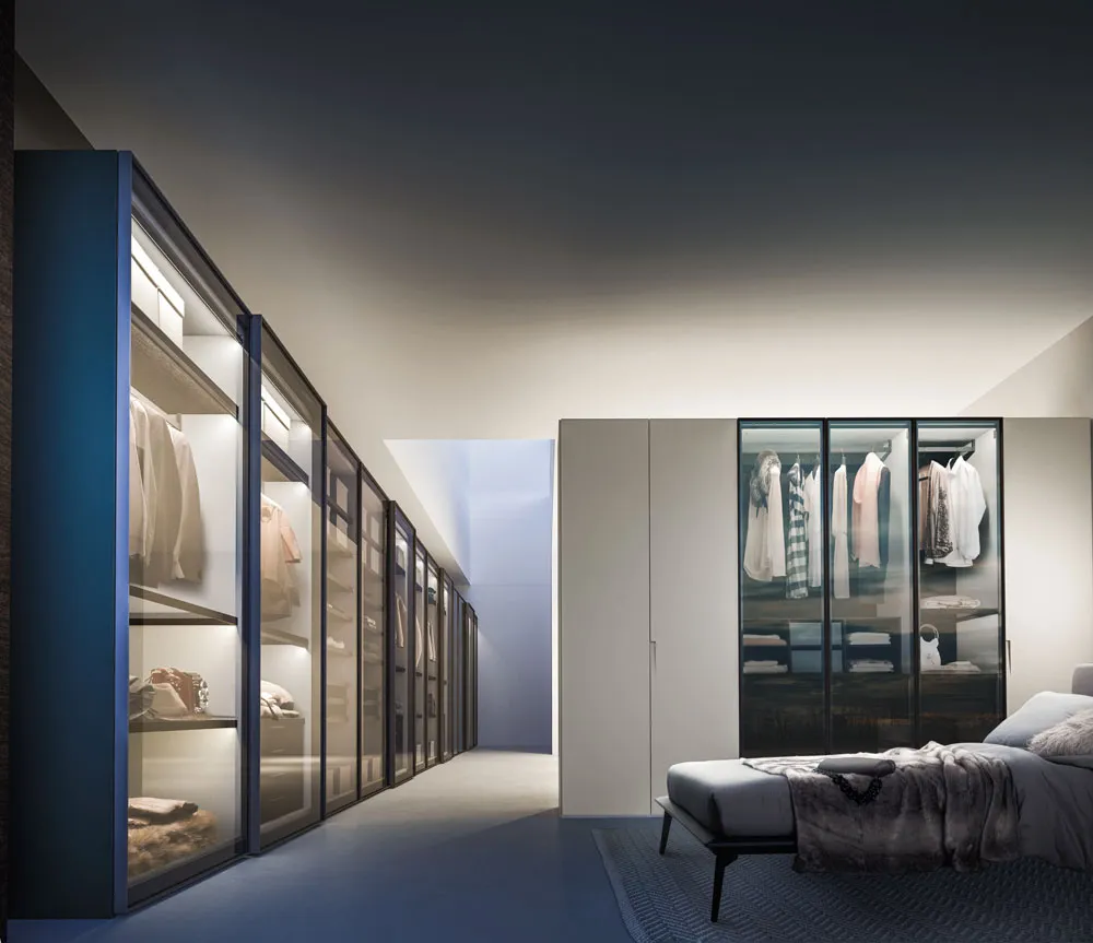 Jesse Mixer Wardrobe