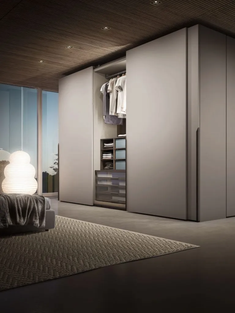 Jesse Mixer Wardrobe